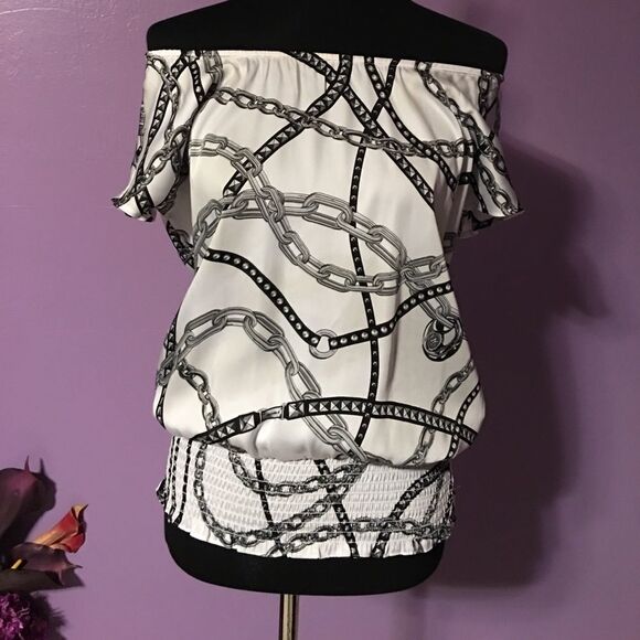 MK Chains top size small. - Picture 2 of 7